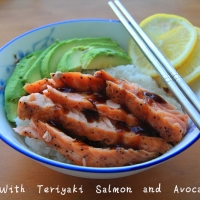 Rice with Teriyaki Salmon and Avocado
